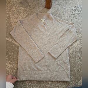 Cashmere Club Monaco Light Grey V Neck Sweater